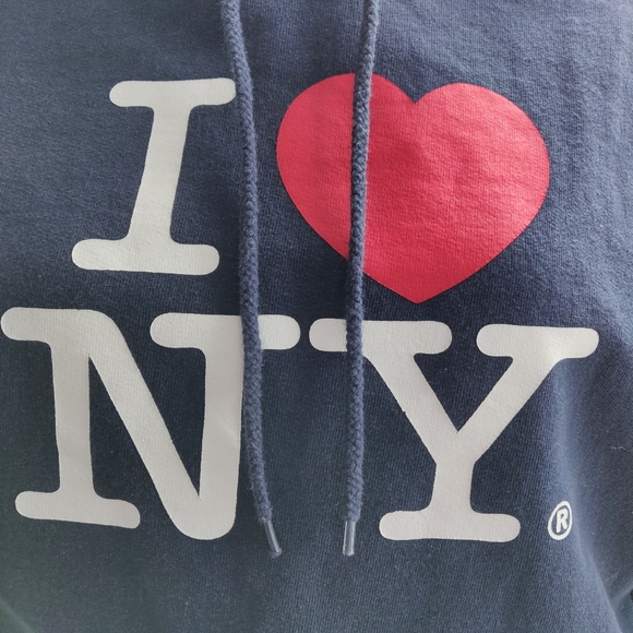I ❤️NY Pullover Thick Hoodie in Dark Navy Spring - Picture 7 of 8